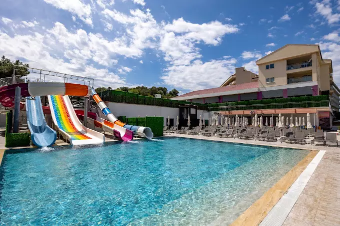 Ramada Hotel and Suites by Wyndham Kusadasi